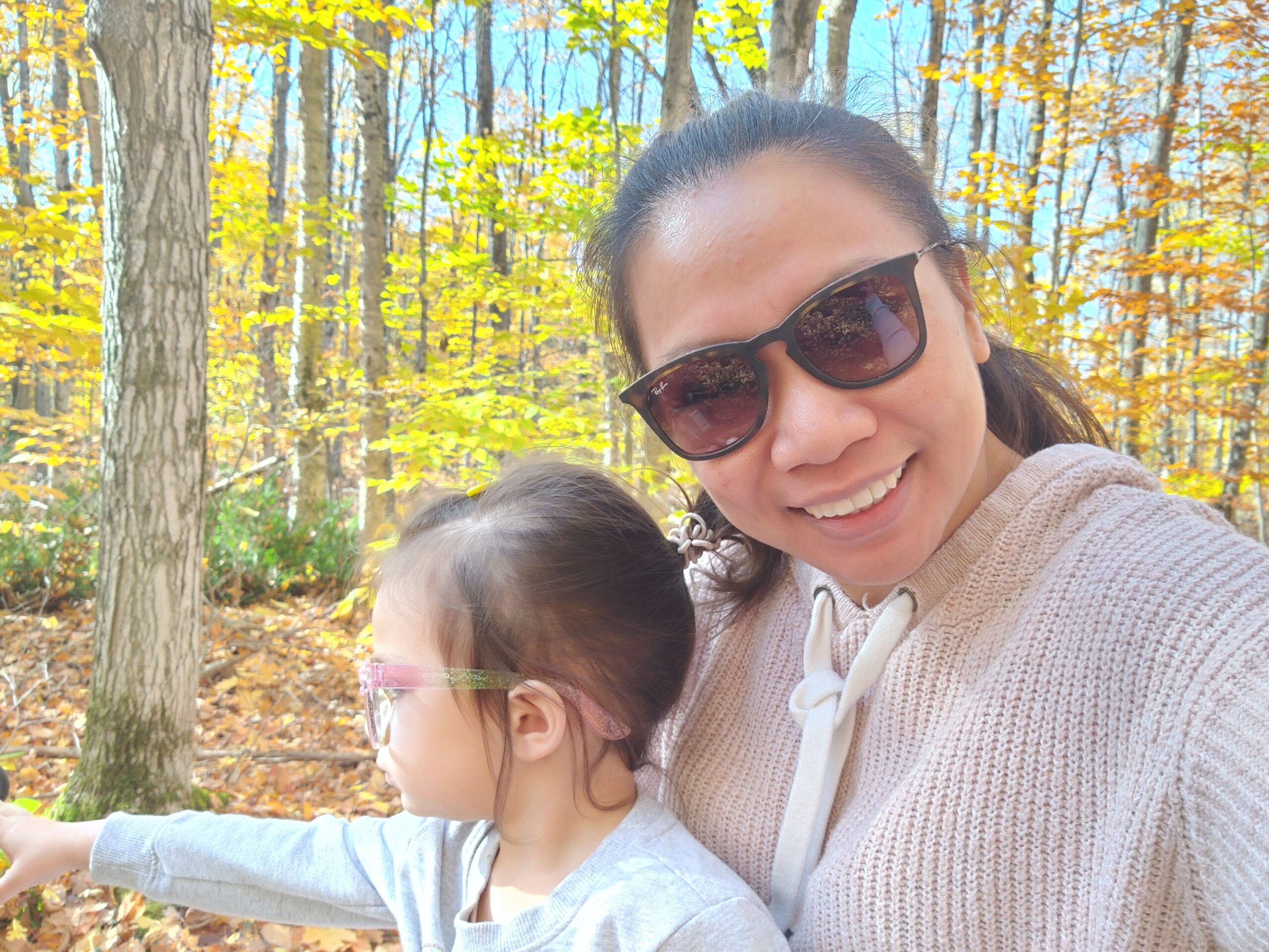 Easy-to-Style Fall Outfits For the Mom On The Go - family Travel and Lifestyle Blog